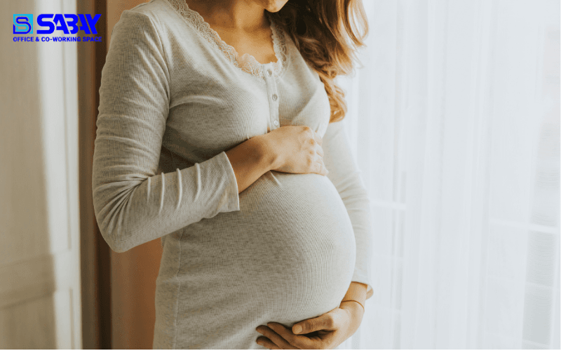 8. Quyền được hưởng bảo hiểm y tế khi sinh con và chăm sóc sức khỏe